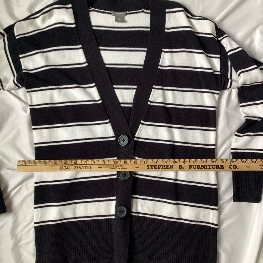Ann Taylor V-Neck Ladies Stripe Sweater Size L - Picture 7 of 10